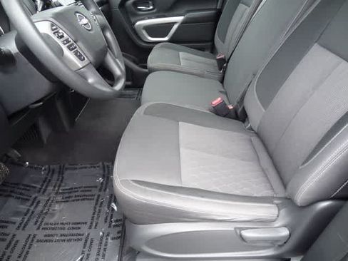 Used 2023 Nissan Titan SV AWD/4WD image 6