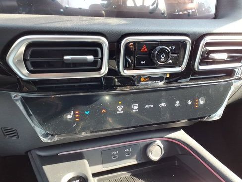 New 2026 Nissan Sentra SV image 12