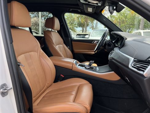 Used 2022 BMW X5 xDrive40i w/ M Sport Package image 33