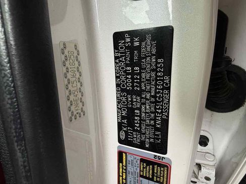 Used 2018 Kia Stinger GT1 image 26