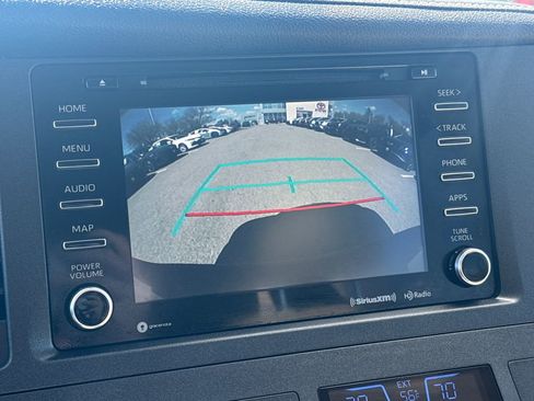 Used 2020 Toyota Sienna XLE w/ XLE Navigation Package AWD/4WD image 28
