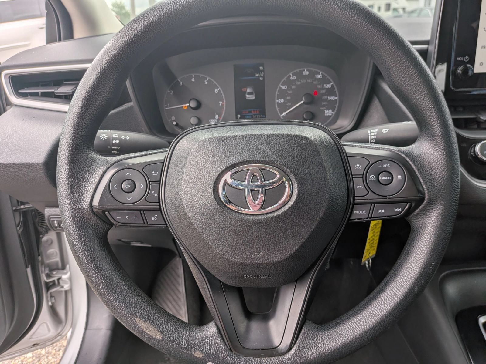 Used 2023 Toyota Corolla LE FWD image 31