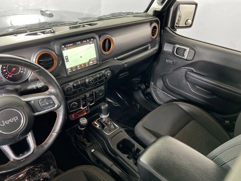 Used 2022 Jeep Gladiator Mojave w/ Cold Weather Group image 23