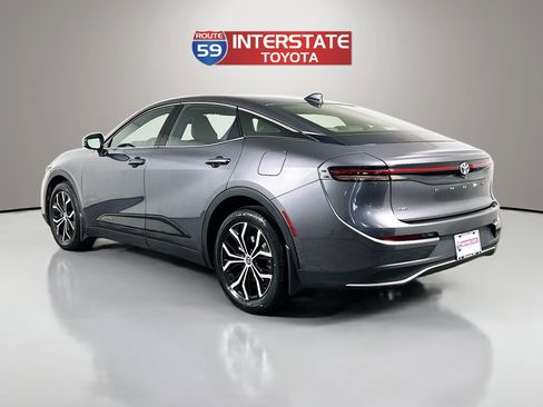 Used 2023 Toyota Crown AWD/4WD image 5