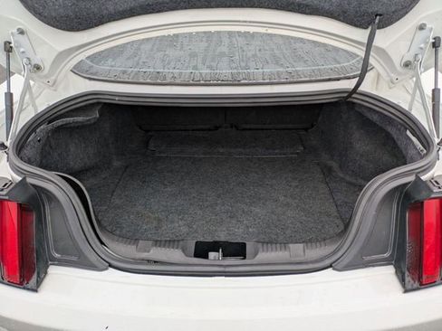 Used 2019 Ford Mustang Coupe image 17