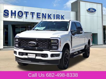 New 2026 Ford F250 Lariat w/ Black Appearance Package