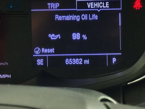 Used 2019 Chevrolet Trax LT w/ LT Convenience Package FWD image 30