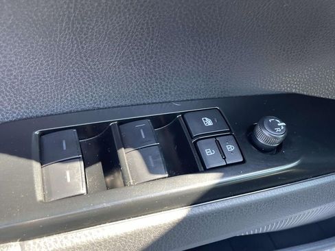 Used 2026 Toyota Camry SE w/ Multimedia Upgrade Package image 16