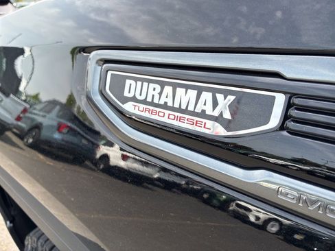 Used 2021 GMC Sierra 1500 AT4 w/ AT4 Premium Package AWD/4WD image 9