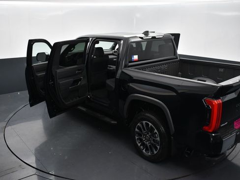 New 2025 Toyota Tundra Limited image 17