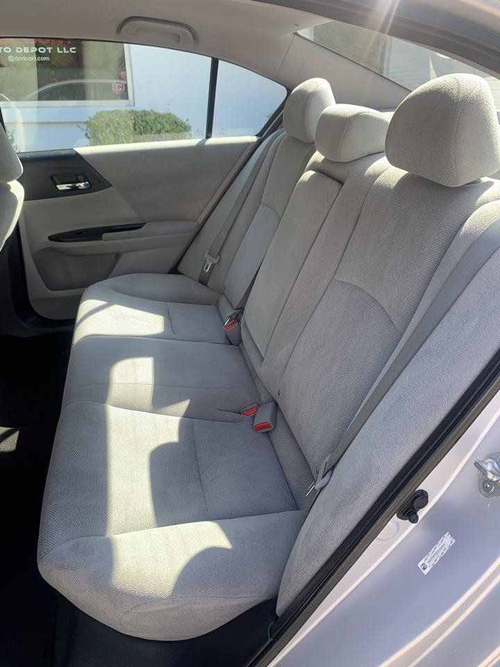 Used 2013 Honda Accord LX image 8