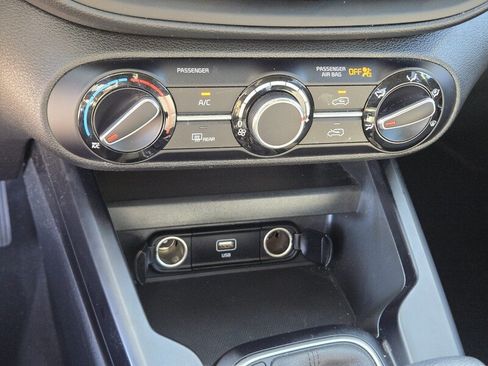 Certified 2024 Kia Soul LX FWD image 21