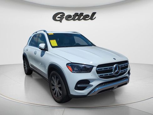 Used 2025 Mercedes-Benz GLE 350 4MATIC image 3