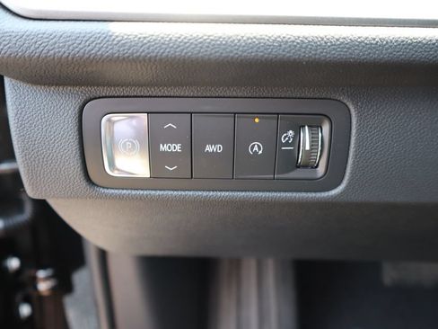 New 2026 Chevrolet Traverse LT w/ Sun and Wheel Package AWD/4WD image 12
