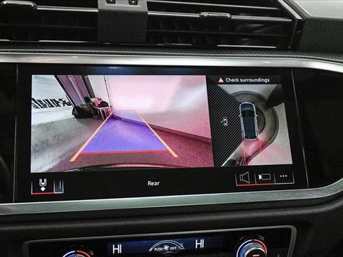 Certified 2025 Audi Q3 2.0T Premium Plus w/ Premium Plus Package image 14