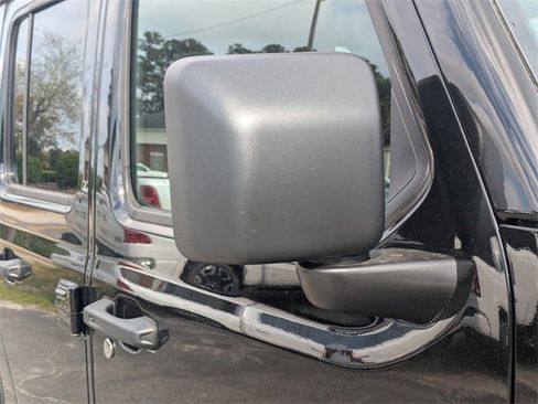 New 2025 Jeep Gladiator Sport image 12