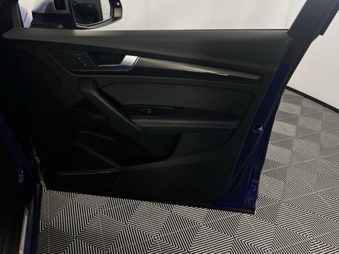 Used 2022 Audi SQ5 Premium Plus w/ Premium Plus Package image 38