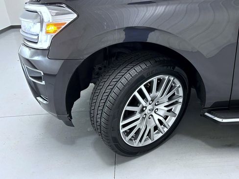 Used 2022 Ford Expedition Limited AWD/4WD image 24