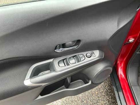 Used 2021 Nissan Kicks SV FWD image 15