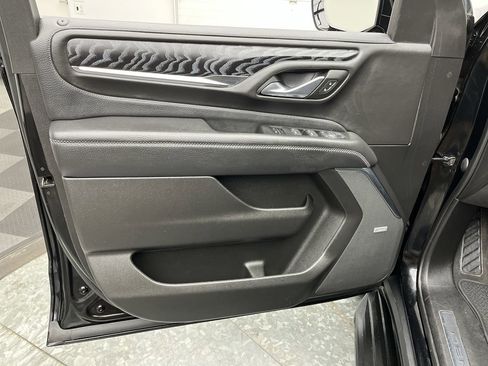 Used 2023 GMC Yukon Denali AWD/4WD image 8