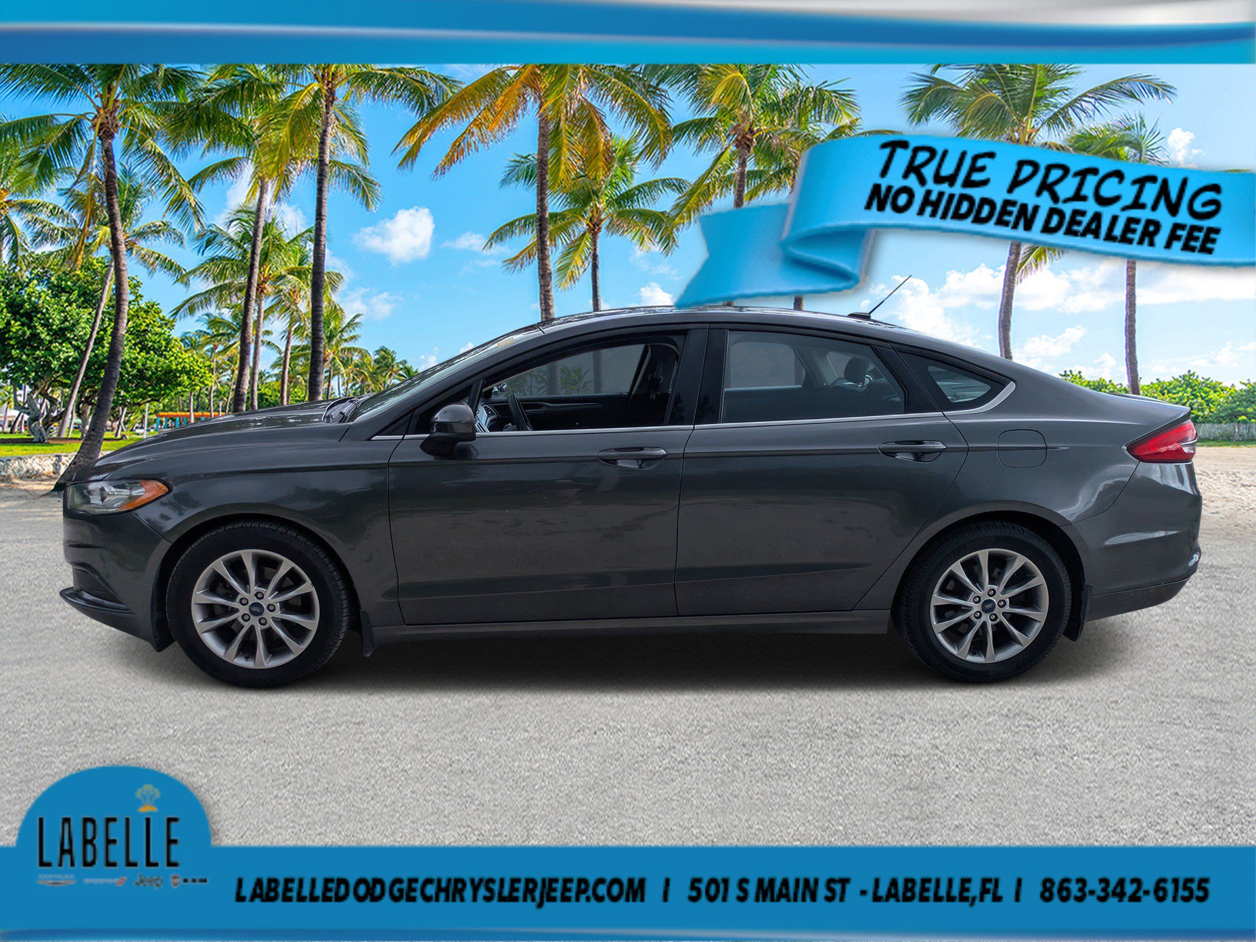 Used 2017 Ford Fusion SE w/ Fusion SE Technology Package FWD image 6