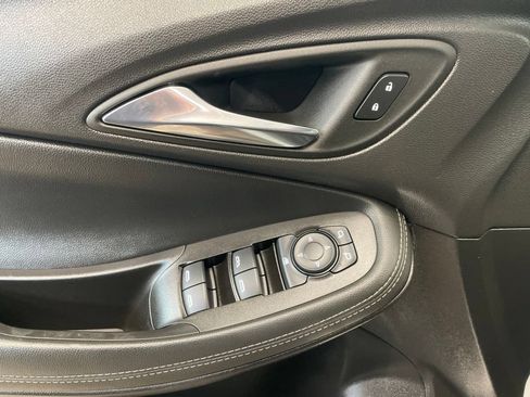 Used 2023 Buick Encore GX Select FWD image 23