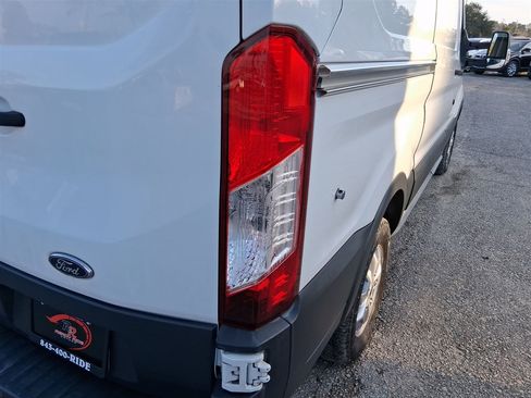 Used 2016 Ford Transit 250 130 Low Roof image 42