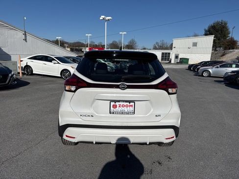 Used 2024 Nissan Kicks SR image 7