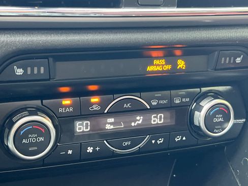 Used 2017 MAZDA CX-9 Signature image 25