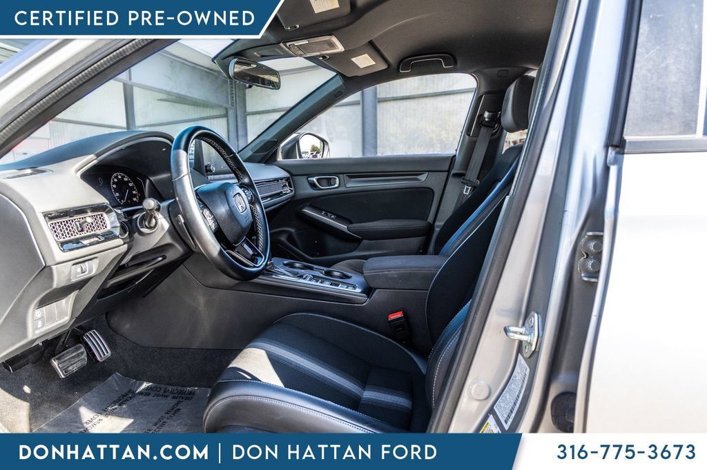 Used 2023 Honda Civic Sport image 4