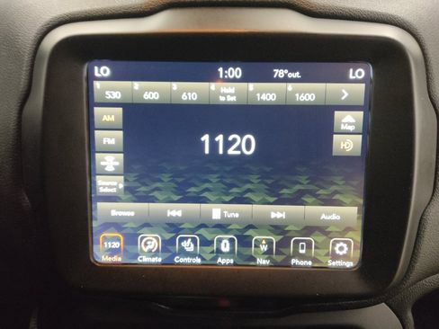 Used 2021 Jeep Renegade Latitude AWD/4WD image 25