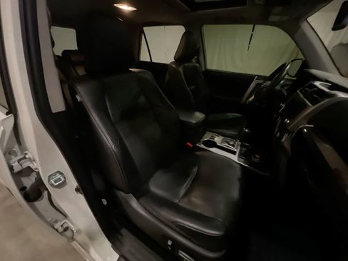 Used 2021 Toyota 4Runner Limited image 25