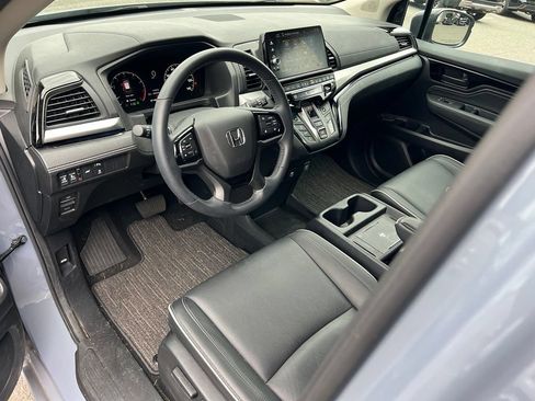 Used 2025 Honda Odyssey Touring image 18