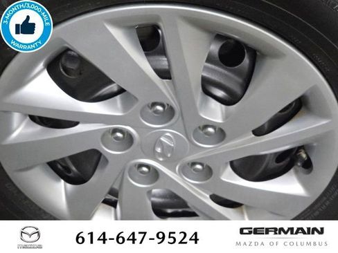 Used 2019 Hyundai Elantra SE FWD image 13