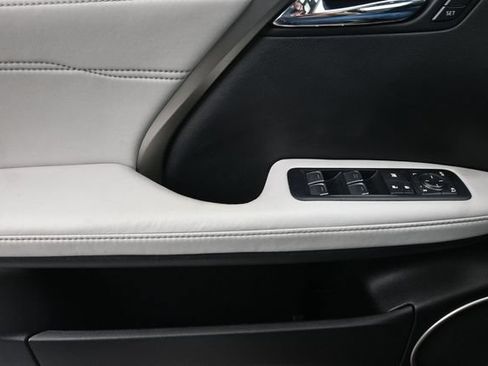 Used 2017 Lexus RX 450h AWD image 24