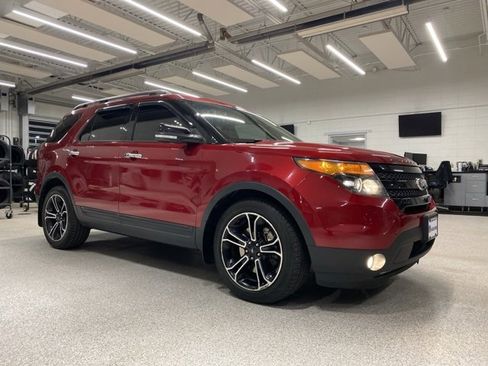 Used 2014 Ford Explorer Sport w/ Equipment Group 401A image 3