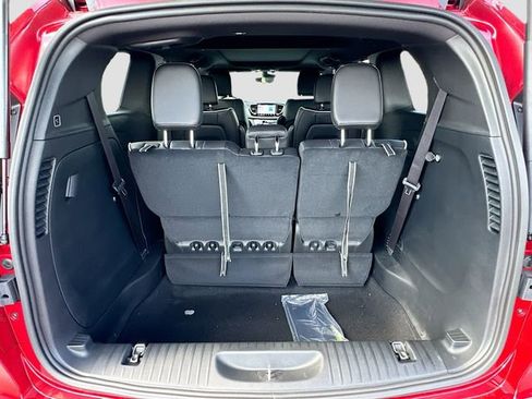New 2026 Chrysler Pacifica Limited image 5