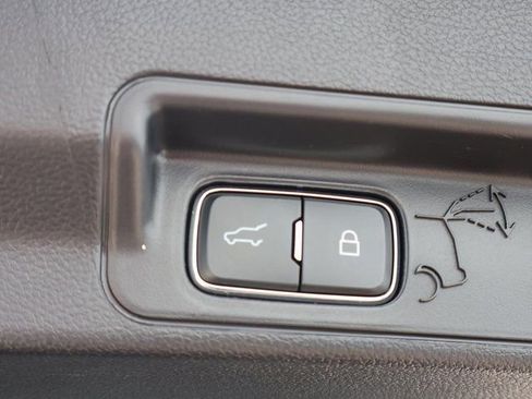 Used 2025 Ford Explorer ST-Line AWD/4WD image 16