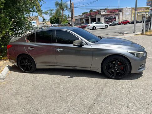 Used 2016 INFINITI Q50 3.0t Premium w/ 3.0T Premium Plus Package RWD image 4