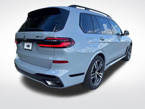 New 2026 BMW X7 xDrive40i w/ M Sport Package AWD/4WD image 3