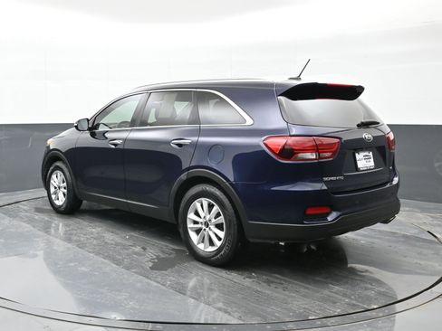 Used 2020 Kia Sorento LX w/ LX I4 Convenience Package image 6