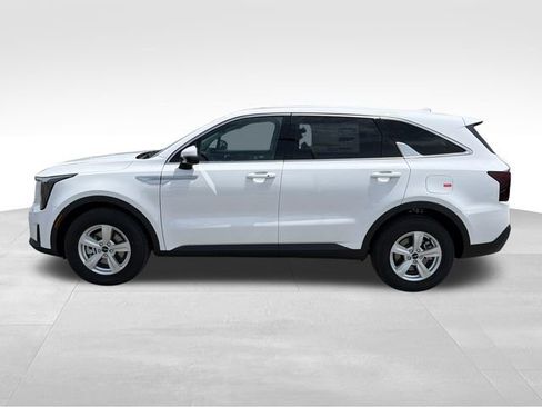 New 2026 Kia Sorento LX FWD image 4