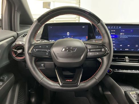 Used 2024 Chevrolet Equinox EV RS image 21