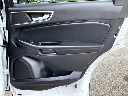 Used 2019 Ford Edge SEL w/ Equipment Group 201A AWD/4WD image 19