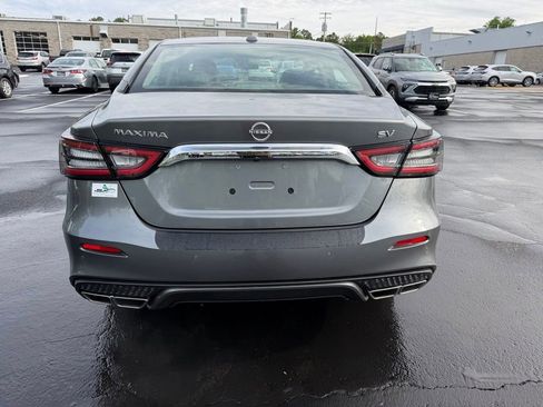 Used 2023 Nissan Maxima SV w/ Floor Mat Group FWD image 8