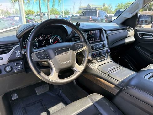 Used 2018 GMC Yukon Denali w/ Open Road Package AWD/4WD image 19