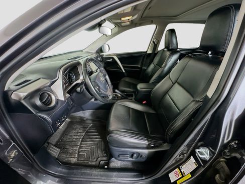 Used 2018 Toyota RAV4 XLE FWD image 13