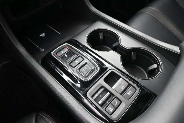Used 2023 Honda Pilot EX-L image 4