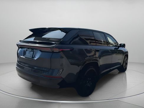 Used 2025 Jeep Wagoneer S Launch Edition image 27