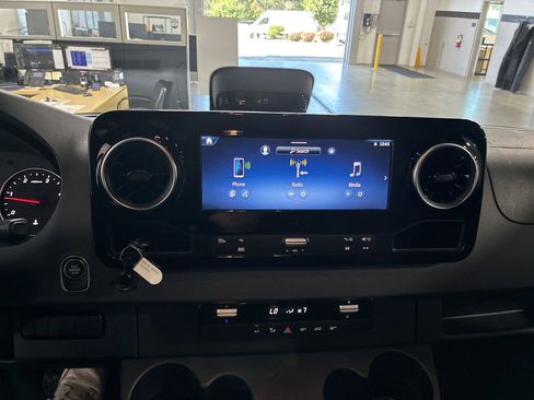 New 2025 Mercedes-Benz Sprinter 2500 image 16